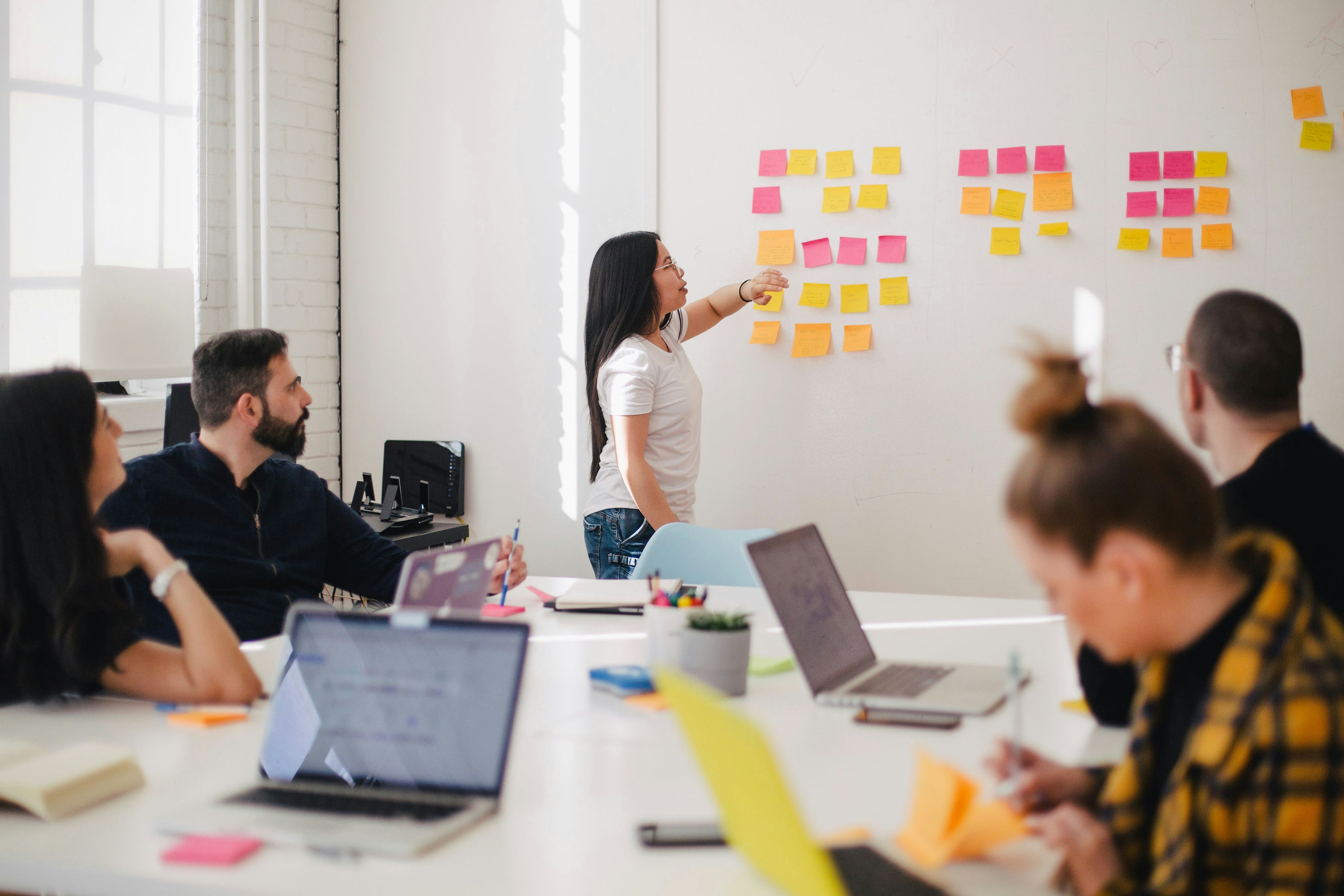 Reunião de trabalho para brainstorm